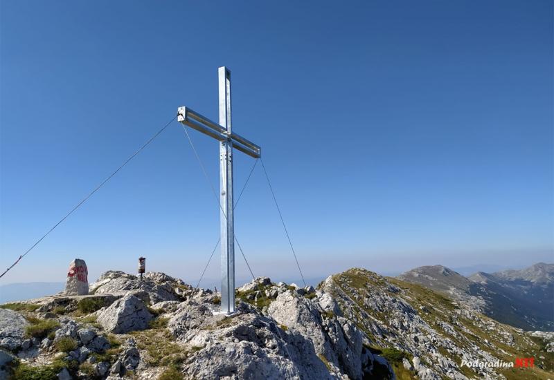 Postavljen križ na najvišem vrhu Kamešnice - Postavljen križ na najvišem vrhu Kamešnice
